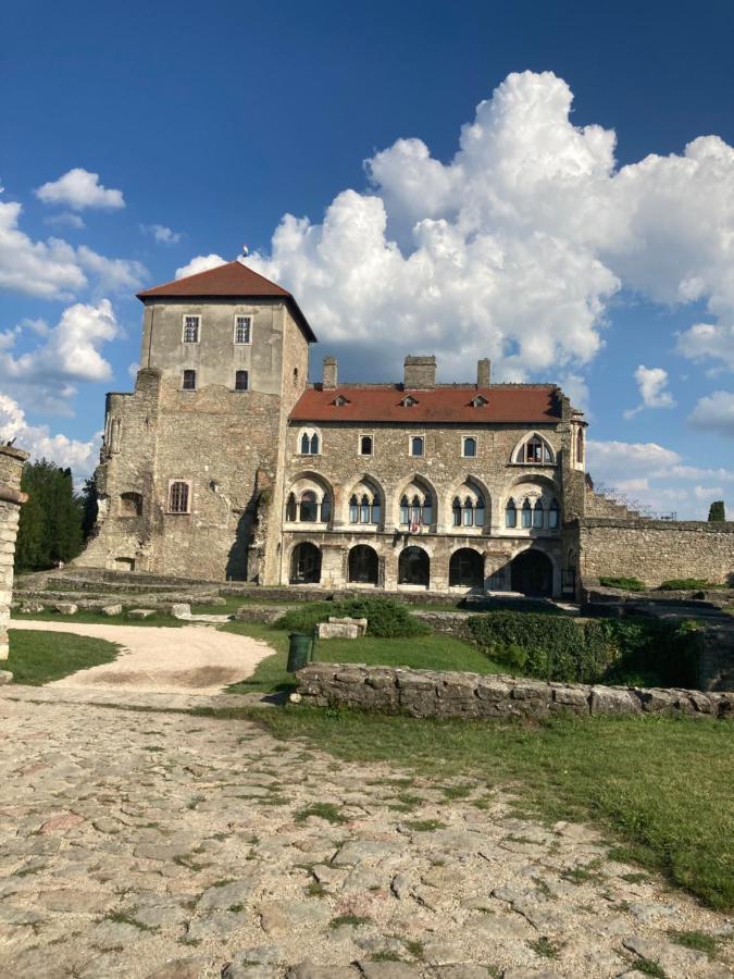 Donau Apartman,Tát Bagian luar foto