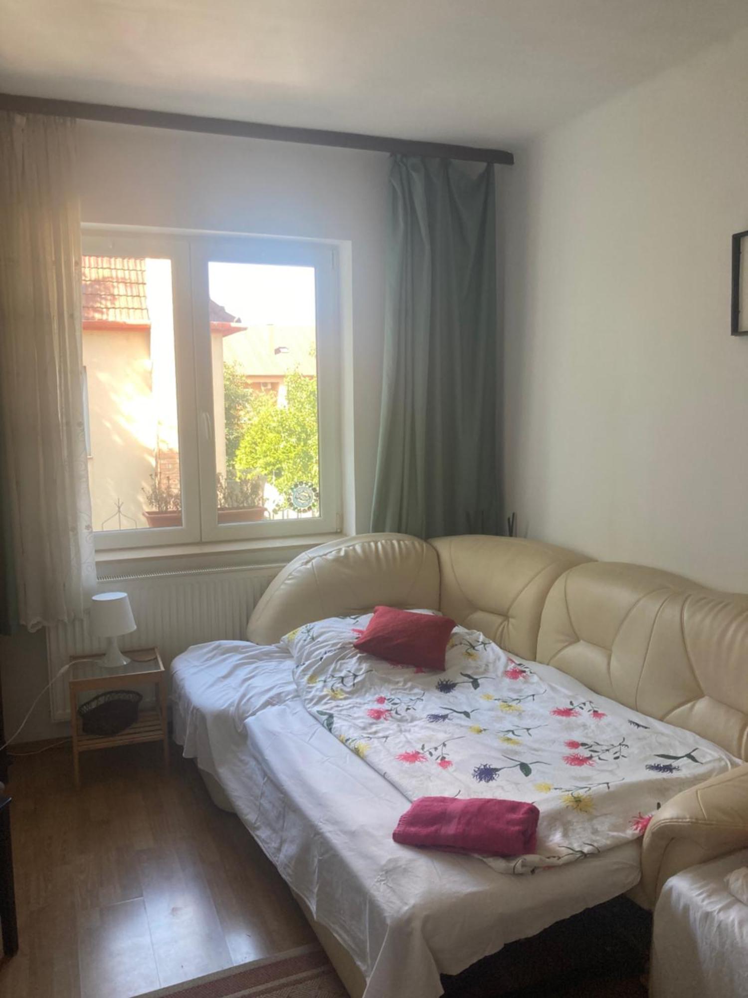 Donau Apartman,Tát Bagian luar foto